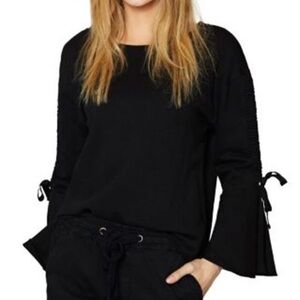 89th + Madison Black Long Sleeve Top size M
